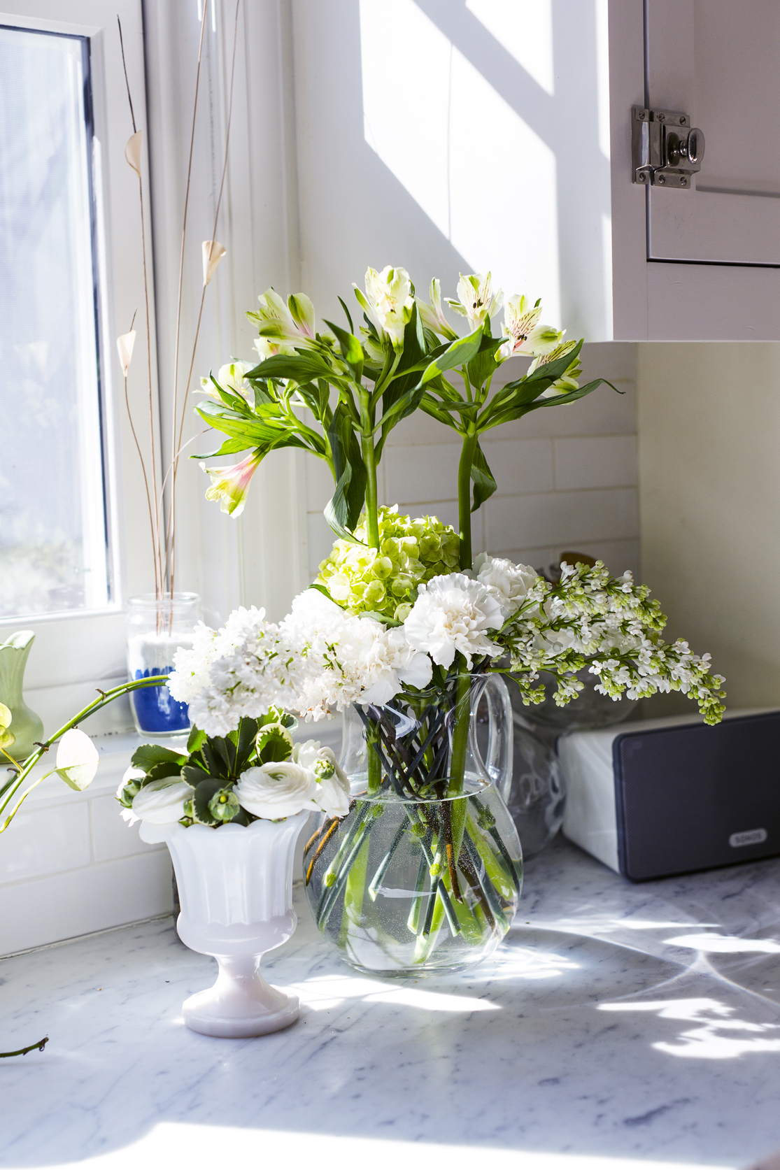 InsideWright_Martha_Plimpton_People_Magazine_flowers.jpg