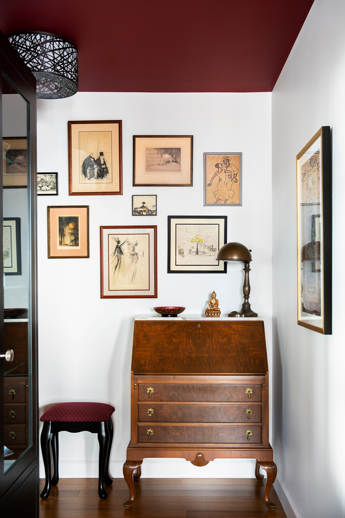 InsideWright_450_NEA_Entryway.jpg