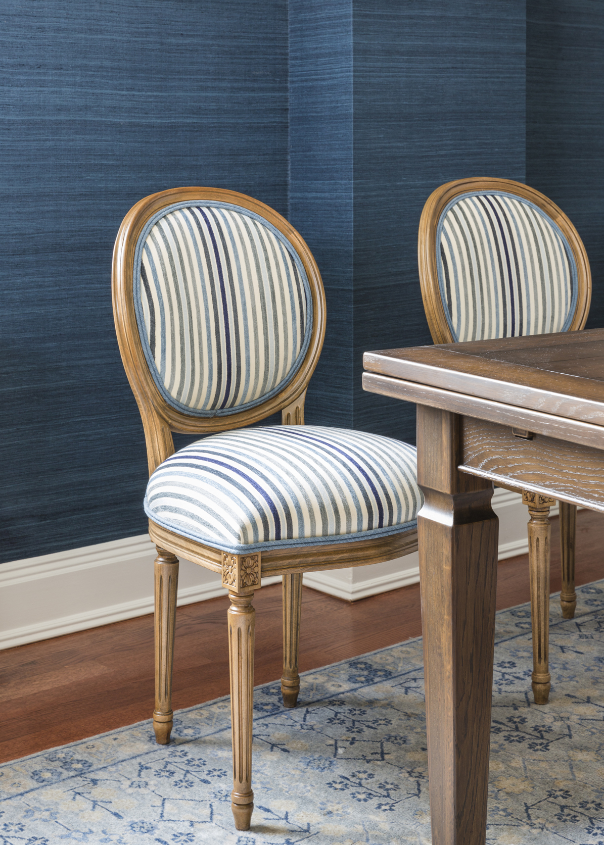 InsideWright_Irving_diningroom_chair.jpg